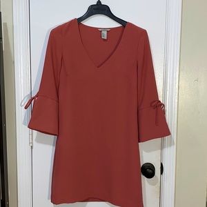 Forever 21 Light Mauve V-neck Dress - Size 2